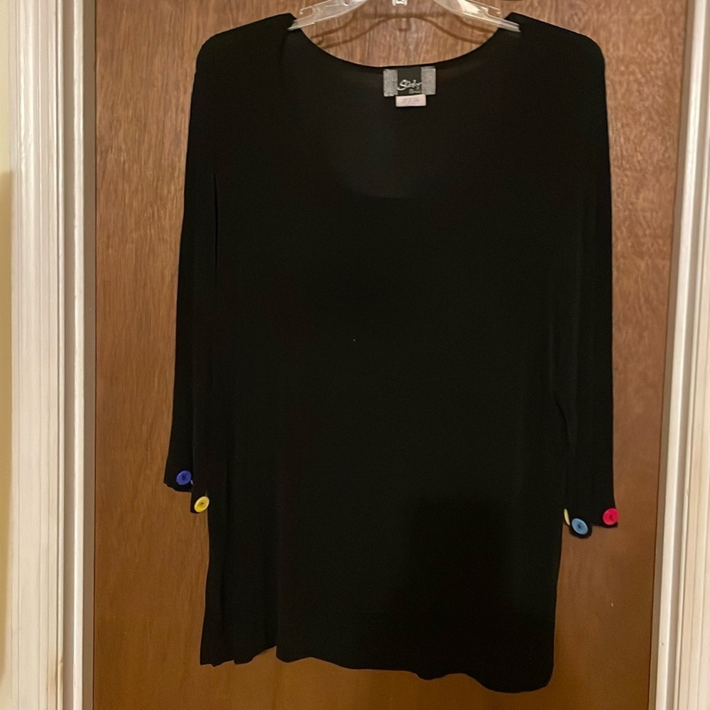 Slinky Brand black long sleeved blouse